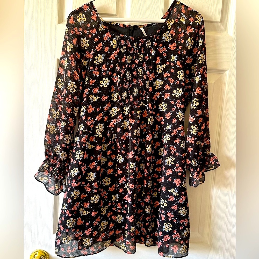 Free people long sleeve flower tunic/ blouse. Black, pink flowers.